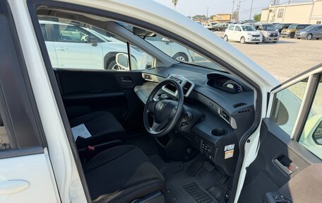 Honda Freed I, 2015 год, 1 200 000 рублей, 9 фотография