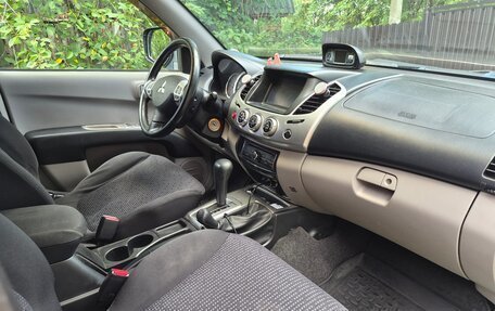 Mitsubishi L200 IV рестайлинг, 2010 год, 1 190 000 рублей, 7 фотография