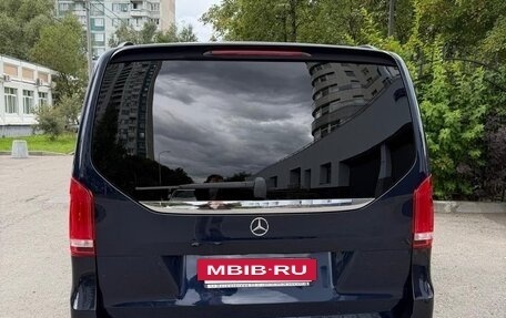 Mercedes-Benz V-Класс, 2019 год, 5 200 000 рублей, 4 фотография