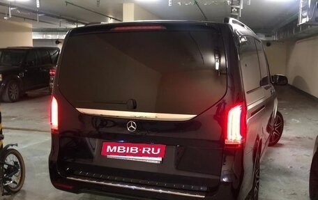 Mercedes-Benz V-Класс, 2019 год, 5 200 000 рублей, 6 фотография