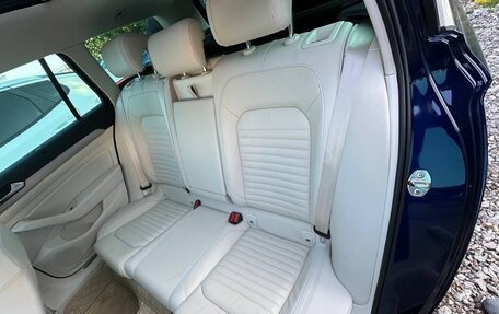 Volkswagen Passat B8 рестайлинг, 2019 год, 2 800 000 рублей, 8 фотография