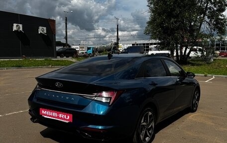 Hyundai Elantra, 2021 год, 1 750 000 рублей, 2 фотография
