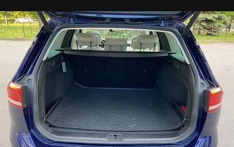Volkswagen Passat B8 рестайлинг, 2019 год, 2 800 000 рублей, 23 фотография