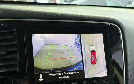 Mitsubishi Outlander III рестайлинг 3, 2021 год, 2 999 000 рублей, 16 фотография
