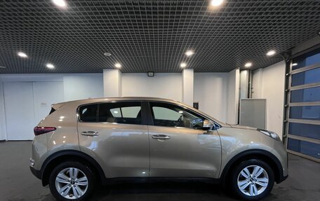 KIA Sportage IV рестайлинг, 2017 год, 2 090 000 рублей, 2 фотография