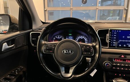 KIA Sportage IV рестайлинг, 2017 год, 2 090 000 рублей, 10 фотография