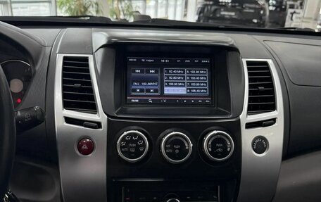 Mitsubishi Pajero Sport II рестайлинг, 2013 год, 1 349 000 рублей, 13 фотография