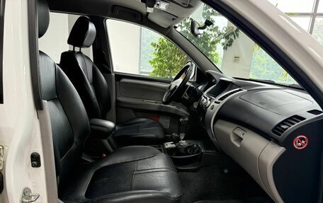 Mitsubishi Pajero Sport II рестайлинг, 2013 год, 1 349 000 рублей, 19 фотография
