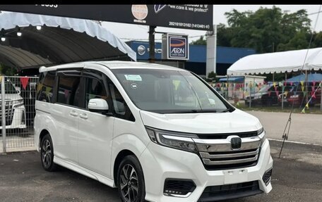 Honda Stepwgn IV, 2022 год, 2 120 000 рублей, 3 фотография