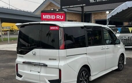 Honda Stepwgn IV, 2022 год, 2 120 000 рублей, 4 фотография