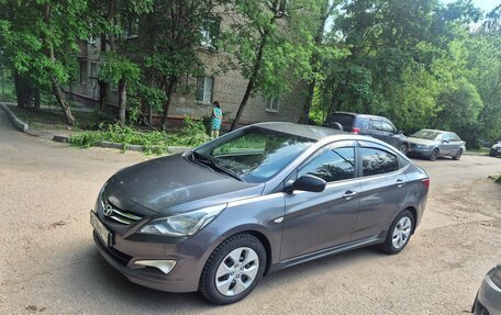 Hyundai Solaris II рестайлинг, 2014 год, 780 000 рублей, 1 фотография
