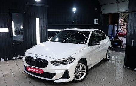 BMW 1 серия, 2021 год, 2 300 000 рублей, 1 фотография
