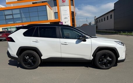 Toyota RAV4, 2021 год, 4 350 000 рублей, 5 фотография