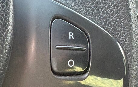 Renault Logan II, 2018 год, 900 000 рублей, 21 фотография