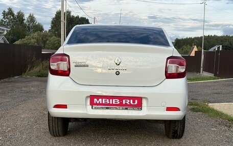 Renault Logan II, 2018 год, 900 000 рублей, 12 фотография