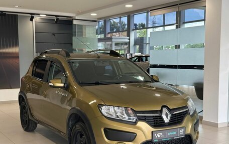 Renault Sandero II рестайлинг, 2014 год, 797 000 рублей, 3 фотография