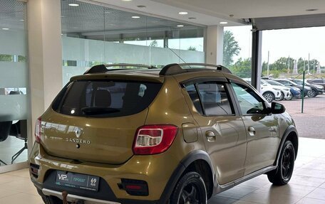 Renault Sandero II рестайлинг, 2014 год, 797 000 рублей, 4 фотография