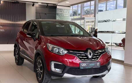 Renault Kaptur I рестайлинг, 2020 год, 1 635 000 рублей, 3 фотография