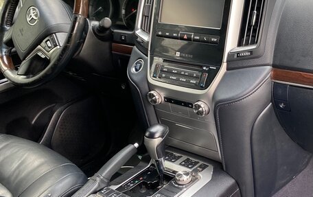 Toyota Land Cruiser 200, 2016 год, 4 200 000 рублей, 9 фотография