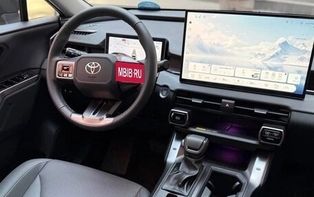 Toyota RAV4, 2026 год, 4 412 000 рублей, 4 фотография