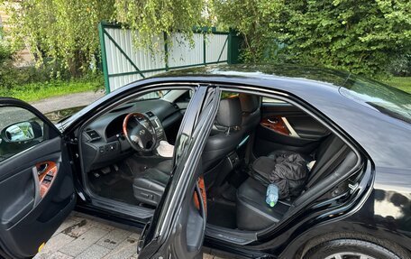 Toyota Camry, 2010 год, 1 150 000 рублей, 10 фотография