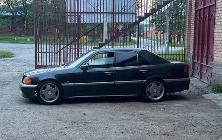 Mercedes-Benz C-Класс, 1994 год, 550 000 рублей, 3 фотография