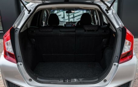 Honda Fit III, 2016 год, 1 050 000 рублей, 17 фотография