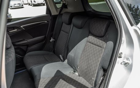 Honda Fit III, 2016 год, 1 050 000 рублей, 7 фотография