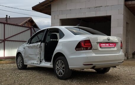 Volkswagen Polo VI (EU Market), 2020 год, 800 000 рублей, 2 фотография