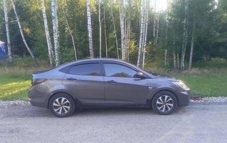 Hyundai Solaris II рестайлинг, 2014 год, 600 000 рублей, 2 фотография