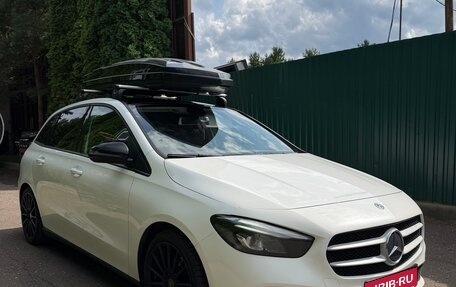 Mercedes-Benz B-Класс, 2018 год, 1 990 000 рублей, 1 фотография