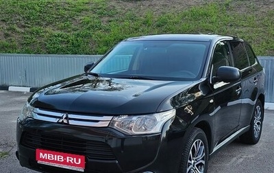 Mitsubishi Outlander III рестайлинг 3, 2014 год, 1 200 000 рублей, 1 фотография