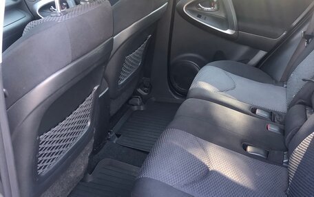 Toyota RAV4, 2010 год, 1 400 000 рублей, 38 фотография