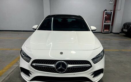 Mercedes-Benz A-Класс, 2022 год, 2 190 000 рублей, 2 фотография