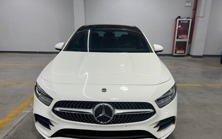 Mercedes-Benz A-Класс, 2022 год, 2 190 000 рублей, 3 фотография
