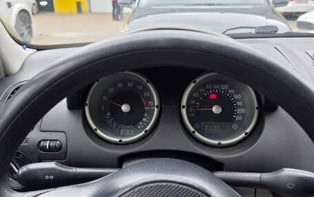 Volkswagen Polo IV рестайлинг, 2002 год, 250 000 рублей, 27 фотография