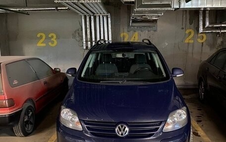 Volkswagen Golf Plus I, 2008 год, 720 000 рублей, 2 фотография