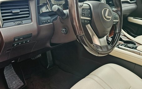 Lexus RX IV рестайлинг, 2018 год, 5 300 000 рублей, 17 фотография