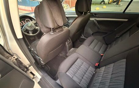 Skoda Octavia, 2012 год, 1 049 000 рублей, 17 фотография
