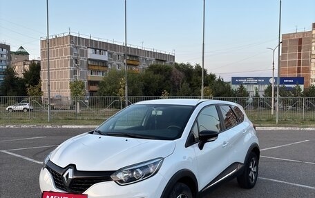 Renault Kaptur I рестайлинг, 2019 год, 1 600 000 рублей, 11 фотография