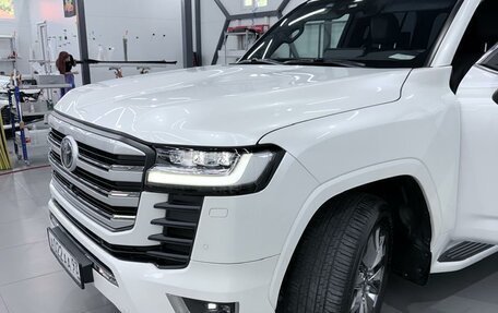 Toyota Land Cruiser, 2022 год, 10 700 000 рублей, 2 фотография