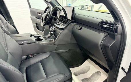 Toyota Land Cruiser, 2022 год, 10 700 000 рублей, 9 фотография