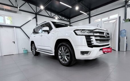 Toyota Land Cruiser, 2022 год, 10 700 000 рублей, 6 фотография
