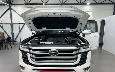 Toyota Land Cruiser, 2022 год, 10 700 000 рублей, 3 фотография