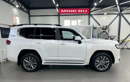 Toyota Land Cruiser, 2022 год, 10 700 000 рублей, 7 фотография