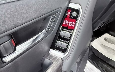 Toyota Land Cruiser, 2022 год, 10 700 000 рублей, 17 фотография