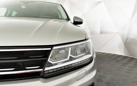 Volkswagen Tiguan II, 2019 год, 2 095 000 рублей, 10 фотография