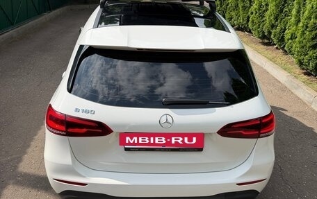 Mercedes-Benz B-Класс, 2018 год, 1 990 000 рублей, 7 фотография