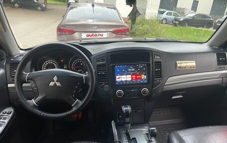 Mitsubishi Pajero IV, 2006 год, 1 080 000 рублей, 10 фотография