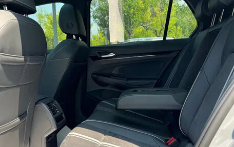 Volkswagen Golf VIII, 2021 год, 2 300 000 рублей, 20 фотография